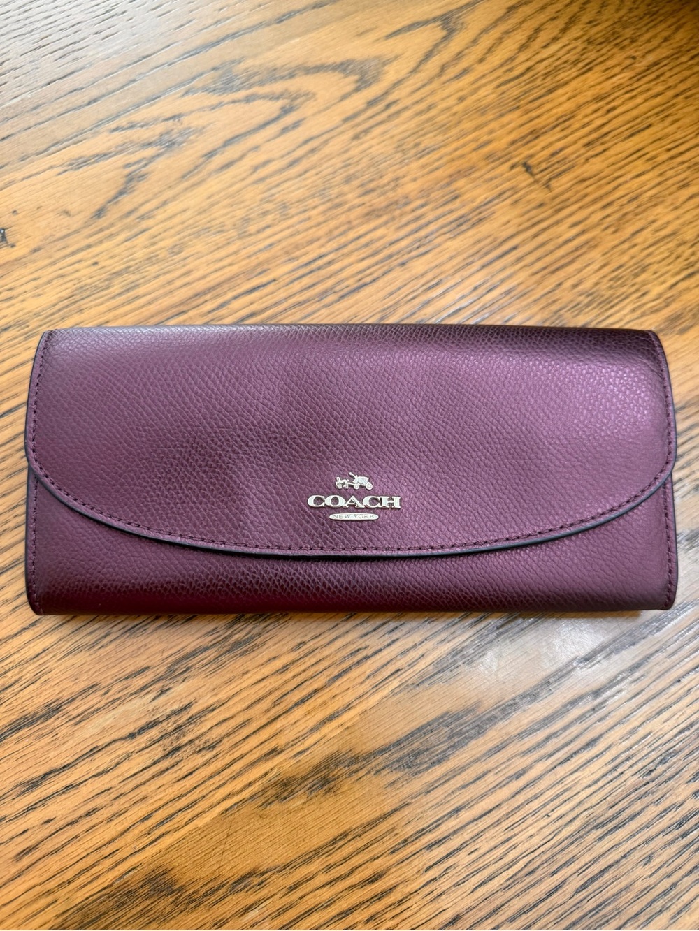 EUC Coach Pearl Wine Leather Continental Wallet